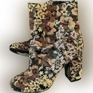 Urban outfitters embroidered boots